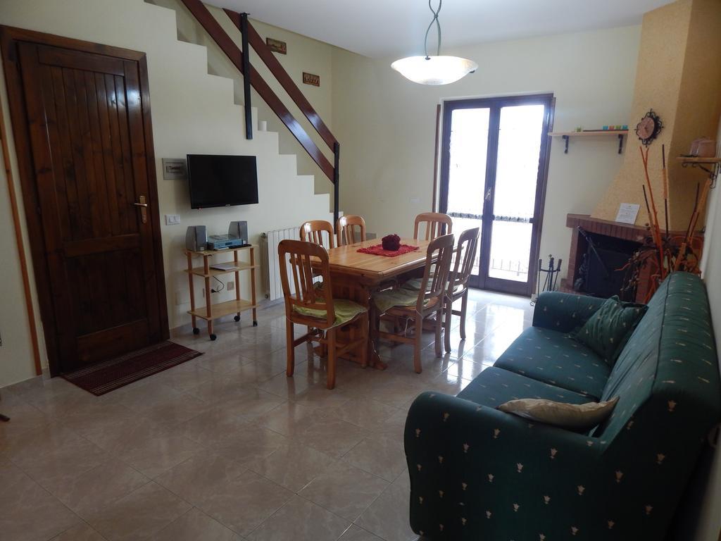 Sangro Apartment Castel Di Sangro Esterno foto